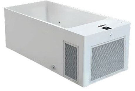 Ледяная ванна Aquajoy All-In White на деревянной террасе, вид сверху